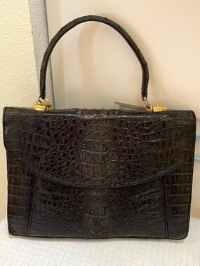 Vintage mid-century genuine alligator Kelly style top handle bag